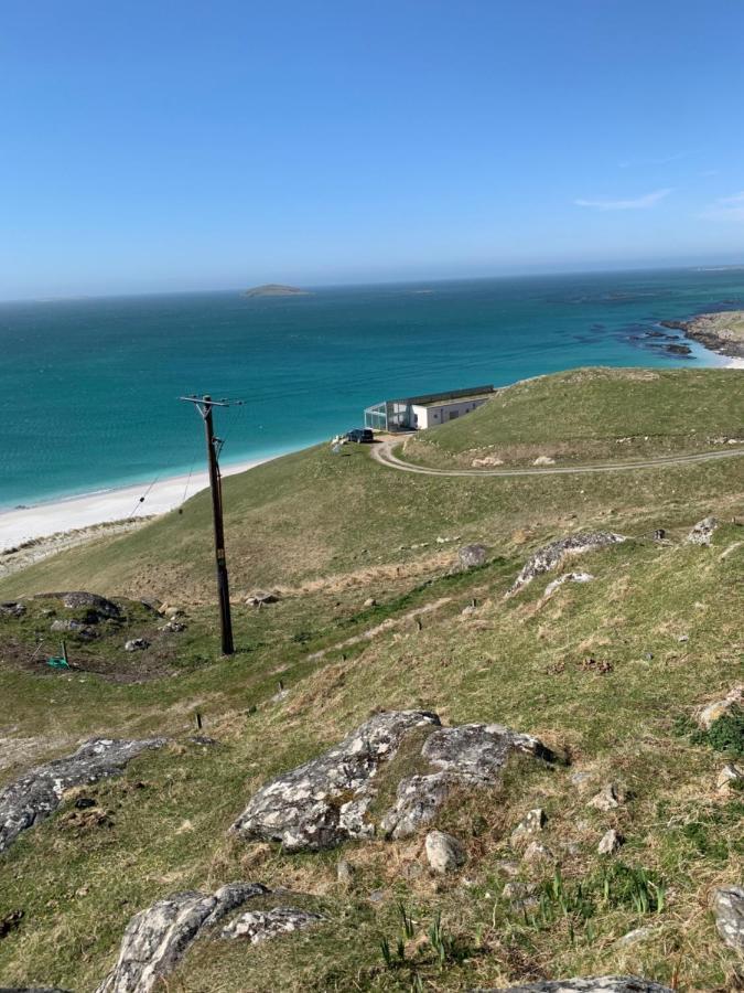 Villa Loch An Eilean Pod Isle Of South Uist Pollachara Exterior foto